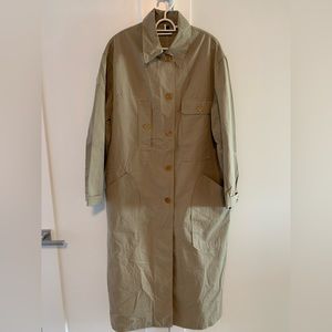 Trench coat style lightweight coat